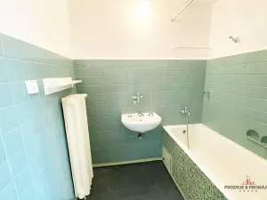 Pronájem bytu 3+1, Praha - Dejvice, Evropská, 93 m2