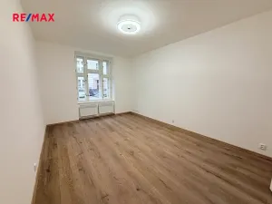 Pronájem bytu 2+1, Praha - Smíchov, Na Plzeňce, 58 m2