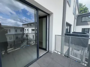 Pronájem bytu 1+kk, Lomnice, Dlouhá, 29 m2