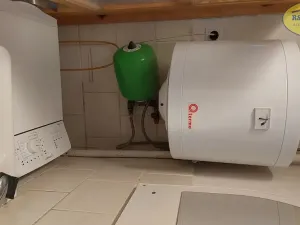 Prodej výrobních prostor, Kroměříž, 398 m2