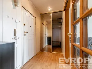 Pronájem bytu 3+1, Praha - Hlubočepy, Voskovcova, 77 m2