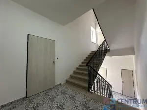 Pronájem bytu 1+kk, Jablonec nad Nisou, U Jeslí, 29 m2