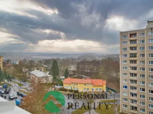 Prodej bytu 3+1, Karlovy Vary, U Koupaliště, 68 m2