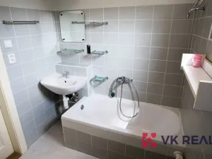 Pronájem bytu 2+kk, Praha - Břevnov, Bělohorská, 44 m2