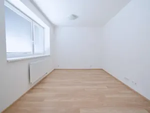 Pronájem bytu 1+kk, Brno - Žebětín, Přírodní, 32 m2