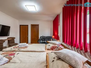 Prodej ubytování, Mariánské Lázně - Úšovice, Palackého, 200 m2