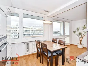 Pronájem bytu 3+kk, Praha - Vršovice, Tádžická, 74 m2