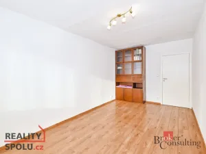 Pronájem bytu 3+kk, Praha - Vršovice, Tádžická, 74 m2