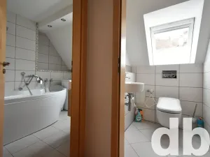 Pronájem bytu 3+kk, Karlovy Vary, Chelčického, 71 m2