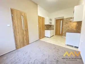 Pronájem bytu 2+kk, Jaroměř - Pražské Předměstí, Královédvorská, 41 m2