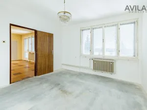 Pronájem rodinného domu, Benešov, 464 m2