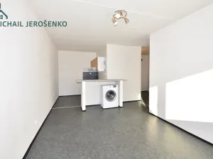 Pronájem bytu 2+kk, Kladno - Kročehlavy, Na růžovém poli, 40 m2