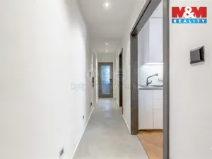 Pronájem bytu 3+kk, Poděbrady - Poděbrady II, nám. T.G.Masaryka, 76 m2