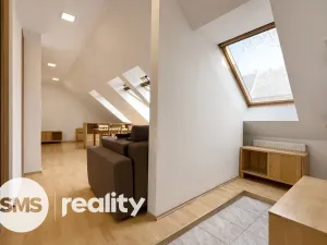 Pronájem bytu 1+kk, Opava, třída Spojenců, 39 m2