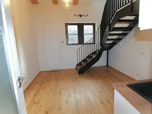 Pronájem bytu 2+kk, Praha - Nusle, Vrtbova, 43 m2