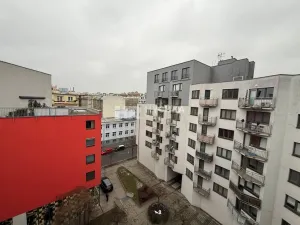 Pronájem bytu 2+kk, Praha - Nusle, Bartoškova, 57 m2