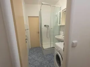 Pronájem bytu 2+1, Praha - Kobylisy, Bojasova, 63 m2