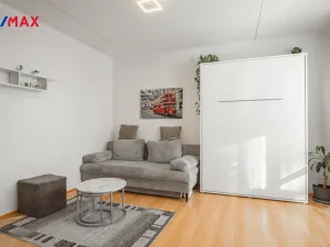 Prodej bytu 2+1, Třebíč - Nové Dvory, Fr. Hrubína, 52 m2