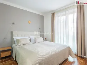 Pronájem bytu 2+kk, Praha - Košíře, Holečkova, 45 m2