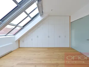 Pronájem bytu 4+kk, Praha - Vinohrady, Laubova, 454 m2