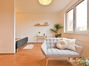 Prodej bytu 1+kk, Praha - Troja, Hnězdenská, 36 m2