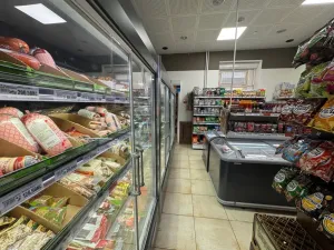 Prodej obchodního prostoru, Karlovy Vary, nábřeží Jana Palacha, 89 m2