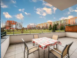 Pronájem bytu 1+kk, Praha, 65 m2