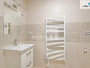 Pronájem bytu 2+kk, Liberec - Liberec II-Nové Město, Papírová, 74 m2