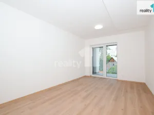 Pronájem bytu 2+kk, Liberec - Liberec II-Nové Město, Papírová, 74 m2