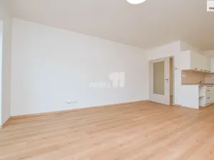 Pronájem bytu 2+kk, Liberec - Liberec II-Nové Město, Papírová, 74 m2