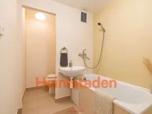 Pronájem bytu 1+1, Karviná - Hranice, Slovenská, 36 m2