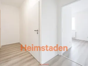 Pronájem komerční nemovitosti, Havířov - Město, nám. Republiky, 34 m2