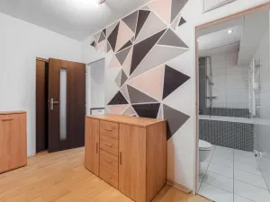 Prodej bytu 2+1, Plzeň, Dlouhá, 62 m2