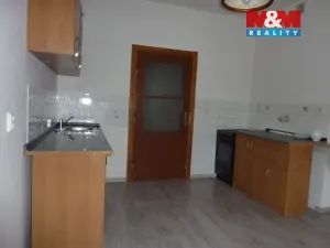 Pronájem bytu 1+1, Hronov, Husova, 64 m2
