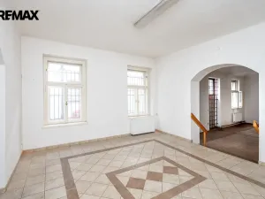 Pronájem obchodního prostoru, Písek, Chelčického, 183 m2