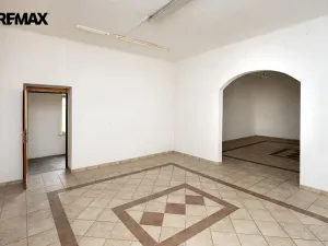 Pronájem obchodního prostoru, Písek, Chelčického, 183 m2