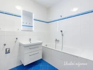 Pronájem bytu 3+kk, Praha, Mlázovická, 75 m2
