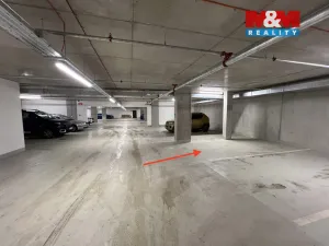 Pronájem garážového stání, Brno - Staré Brno, Ghegova, 11 m2