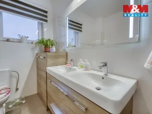 Prodej rodinného domu, Králův Dvůr - Křižatky, Na Vinohradech, 94 m2