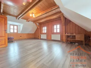 Prodej rodinného domu, Nová Paka - Podlevín, 185 m2