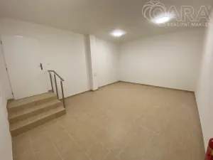 Pronájem bytu 3+1, Ivanovice na Hané - Chvalkovice na Hané, 69 m2