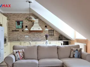 Prodej bytu 2+kk, Karlovy Vary, T. G. Masaryka, 76 m2