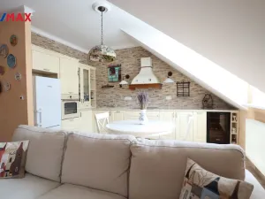 Prodej bytu 2+kk, Karlovy Vary, T. G. Masaryka, 76 m2