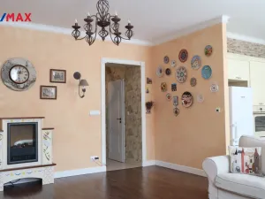 Prodej bytu 2+kk, Karlovy Vary, T. G. Masaryka, 76 m2