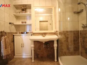 Prodej bytu 2+kk, Karlovy Vary, T. G. Masaryka, 76 m2