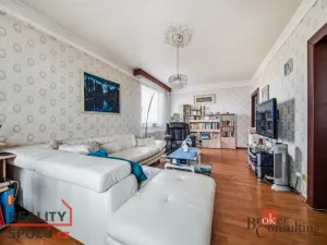 Prodej bytu 2+1, Hradec Králové - Nový Hradec Králové, třída Edvarda Beneše, 70 m2