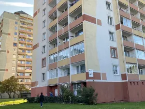 Pronájem bytu 1+kk, Most, U Věžových domů, 21 m2