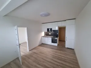 Pronájem bytu 2+kk, Praha - Krč, V Štíhlách, 36 m2