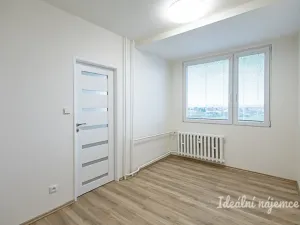 Pronájem bytu 2+kk, Praha - Krč, V Štíhlách, 36 m2