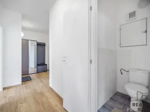 Pronájem bytu 2+kk, Pardubice, nábřeží Závodu míru, 62 m2